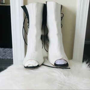 Manolo Blahnik Bellantomod boot size 38